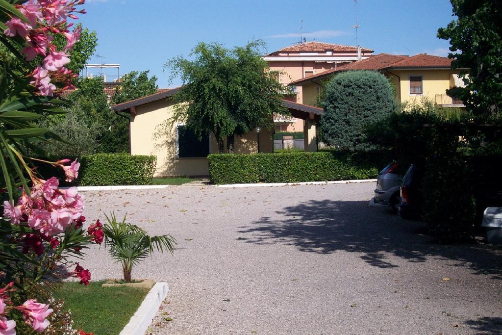 Hotel Astoria Lido Sirmione Ruang foto