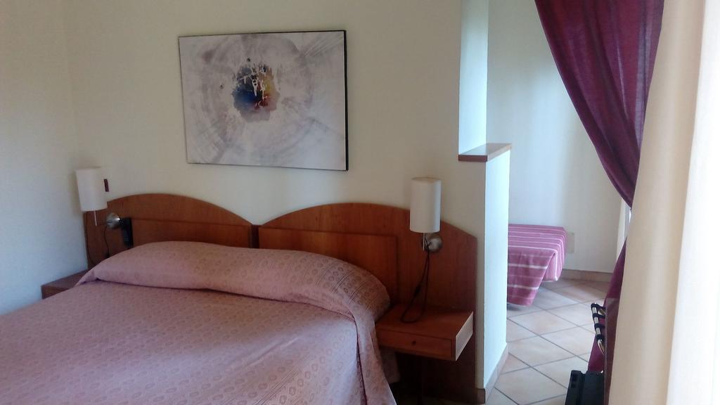 Hotel Astoria Lido Sirmione Ruang foto